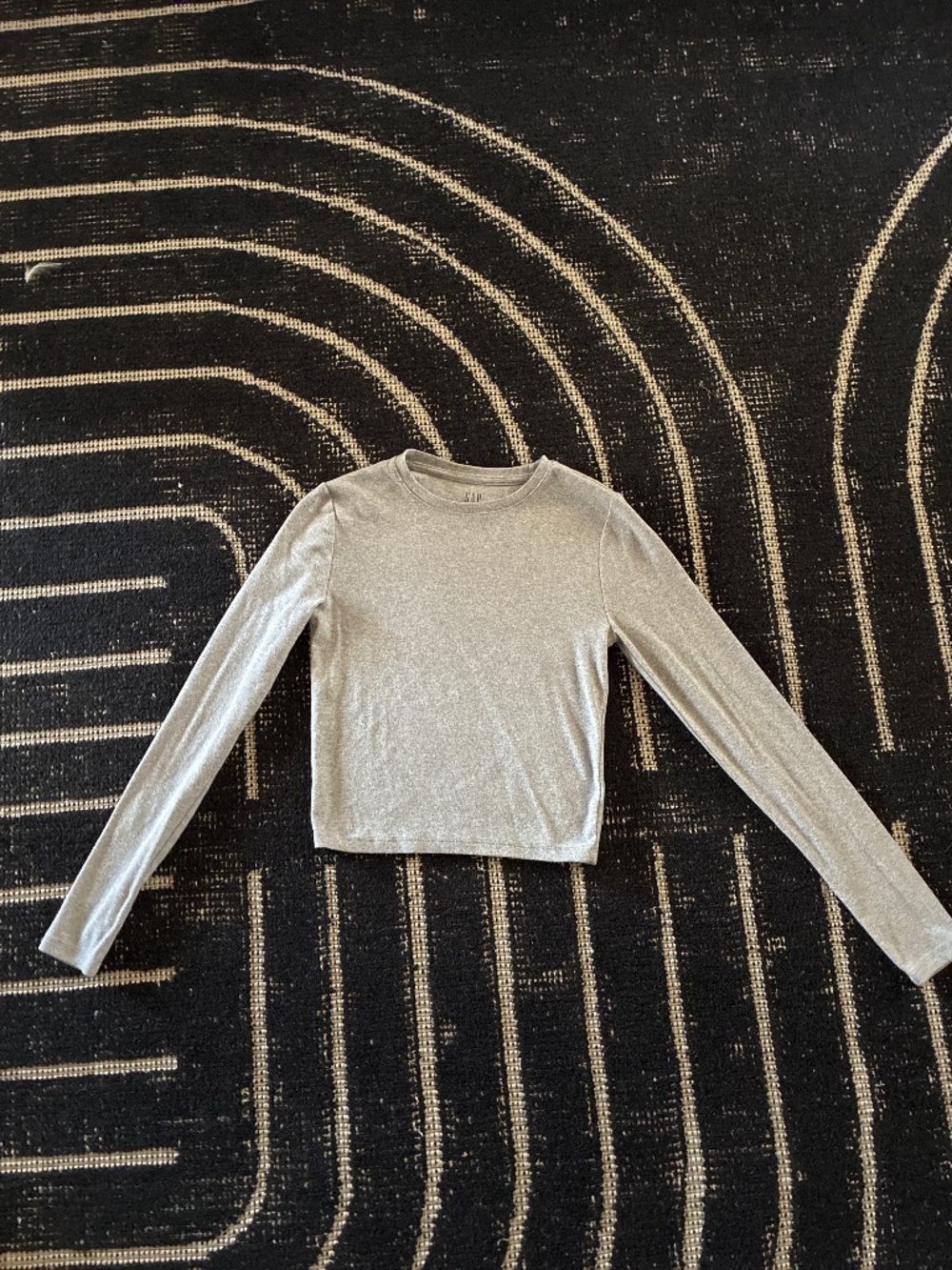 GAP long sleeve crop top